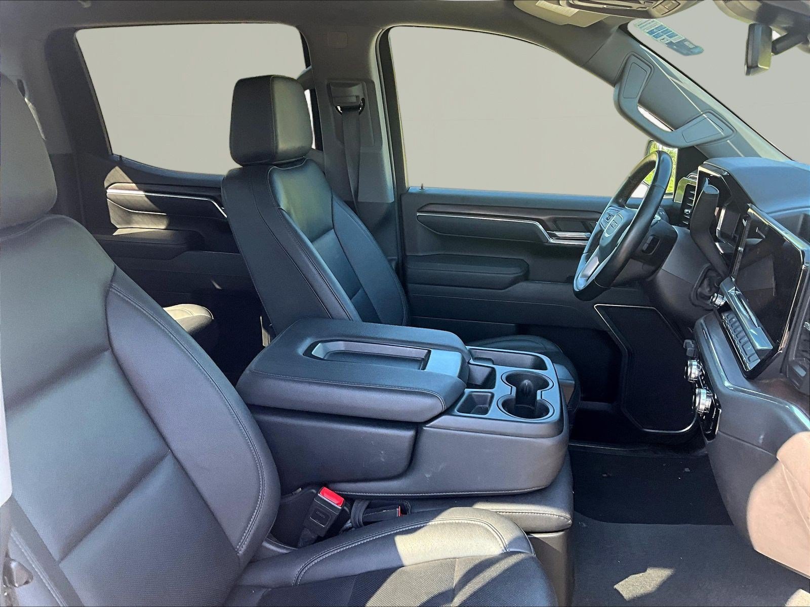 Used 2025 GMC Sierra 1500 SLT AWD/4WD image 30