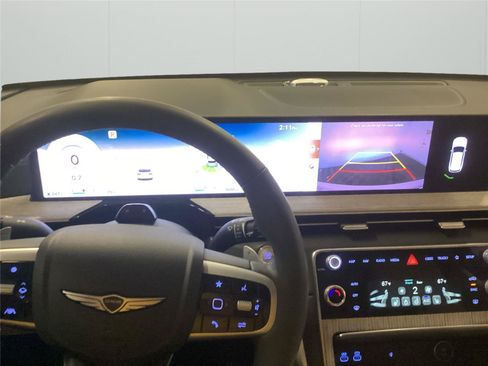 Used 2025 Genesis GV80 2.5T Select AWD/4WD image 21