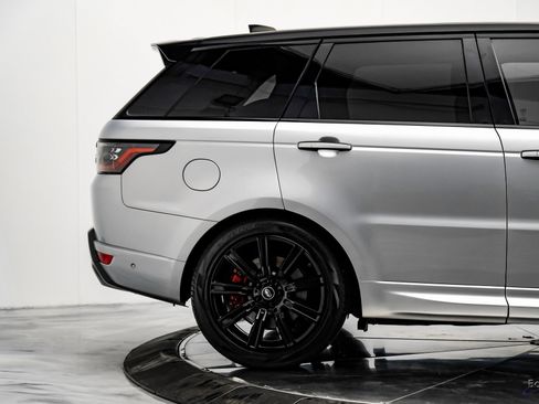 Used 2021 Land Rover Range Rover Sport HST image 17