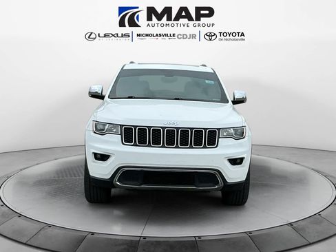 Used 2018 Jeep Grand Cherokee Limited w/ Trailer Tow Group IV AWD/4WD image 8