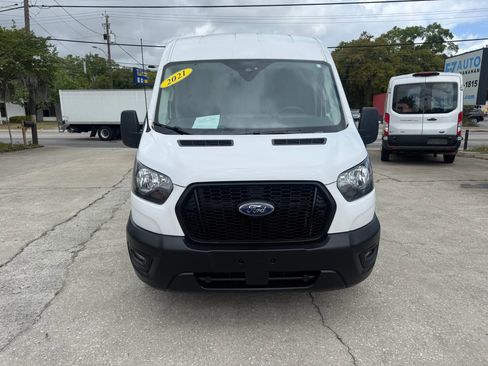 Used 2021 Ford Transit 250 Medium Roof image 4
