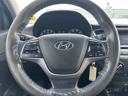 Used 2018 Hyundai Accent SE FWD image 20