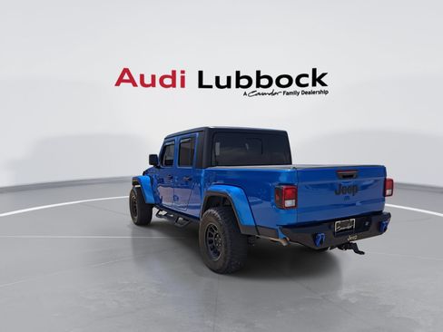 Used 2023 Jeep Gladiator Sport AWD/4WD image 7