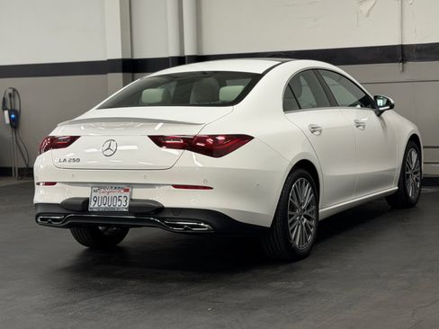Used 2025 Mercedes-Benz CLA 250 image 12