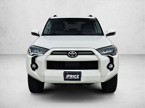 Used 2023 Toyota 4Runner SR5 Premium AWD/4WD image 2