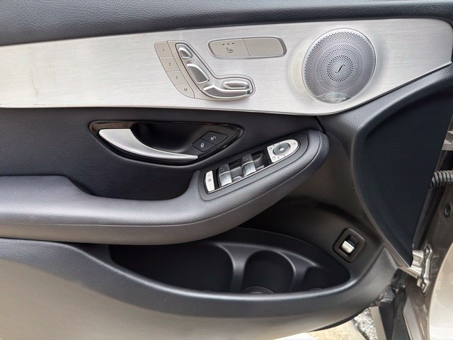 Used 2019 Mercedes-Benz GLC 300 image 11