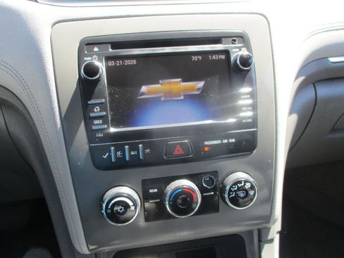 Used 2014 Chevrolet Traverse LS image 12