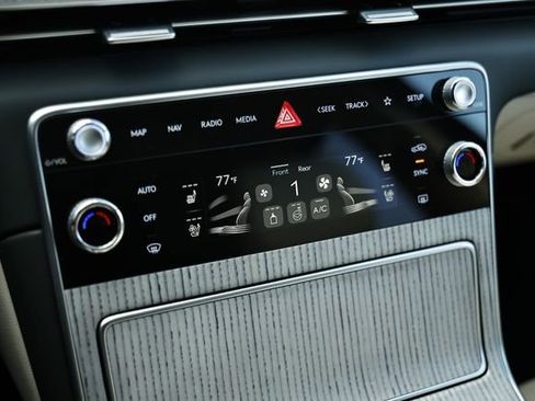 New 2026 Genesis GV80 2.5T Advanced image 39