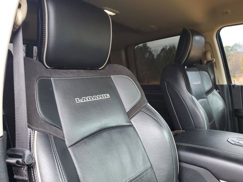 Used 2020 RAM 2500 Laramie image 39