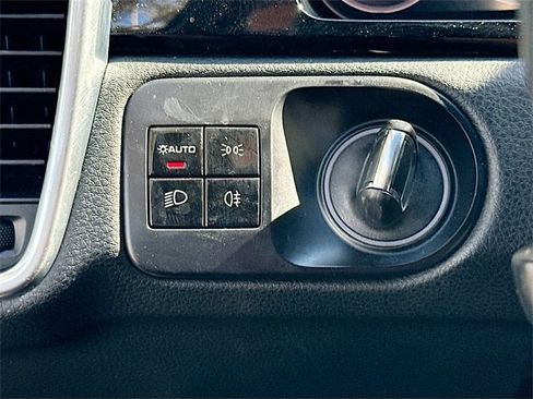 Used 2020 Porsche Cayenne image 10