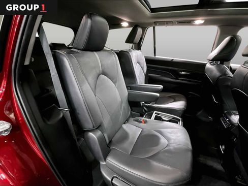 Certified 2024 Toyota Grand Highlander AWD image 20