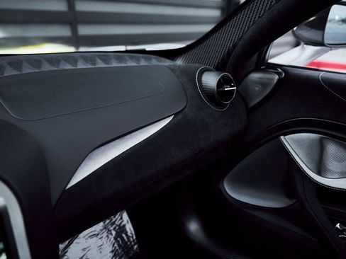 Used 2024 McLaren 750S Spider image 73