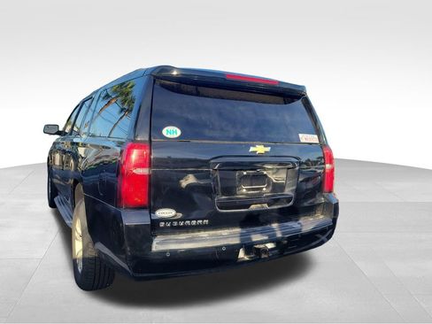Used 2015 Chevrolet Suburban LT image 15