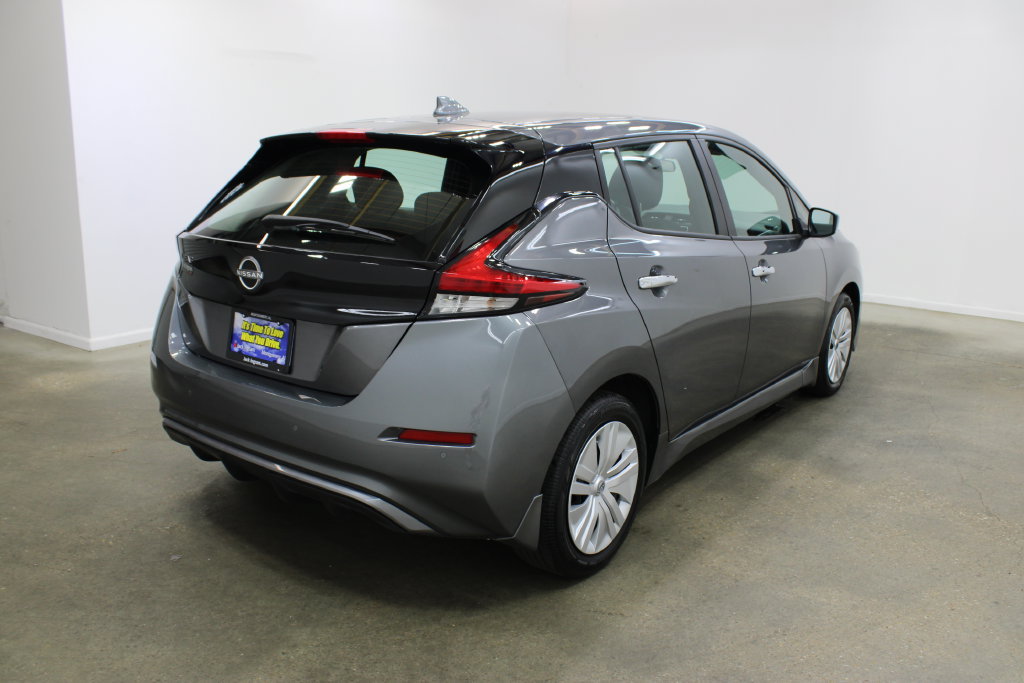 Used 2025 Nissan Leaf S FWD image 5