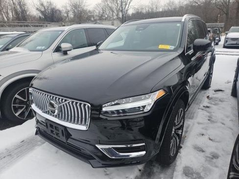 Used 2023 Volvo XC90 B6 Plus w/ Protection Package Premier image 2