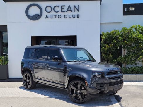 Used 2023 Land Rover Defender 110 V8 AWD/4WD image 2