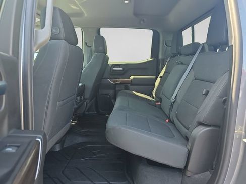 Used 2019 Chevrolet Silverado 1500 LT Trail Boss AWD/4WD image 16