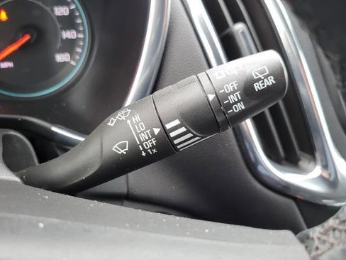 Used 2023 Chevrolet Equinox LT image 16