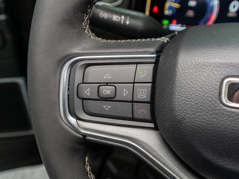 Used 2024 Jeep Wagoneer Series II image 30