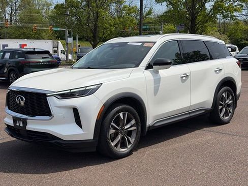 Certified 2023 INFINITI QX60 Luxe w/ Performance Audio Package AWD/4WD image 3