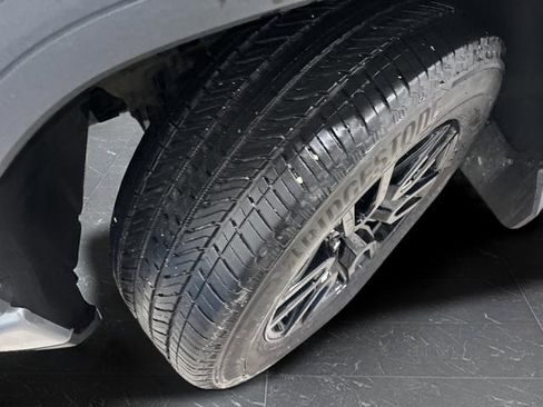 Used 2024 GMC Sierra 1500 Elevation image 36