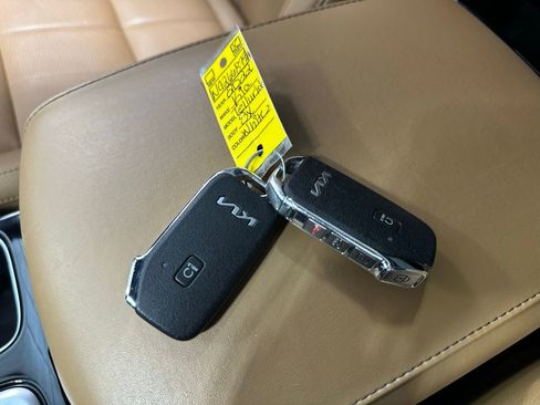 Used 2022 Kia Telluride SX w/ Nightfall Edition Package image 51