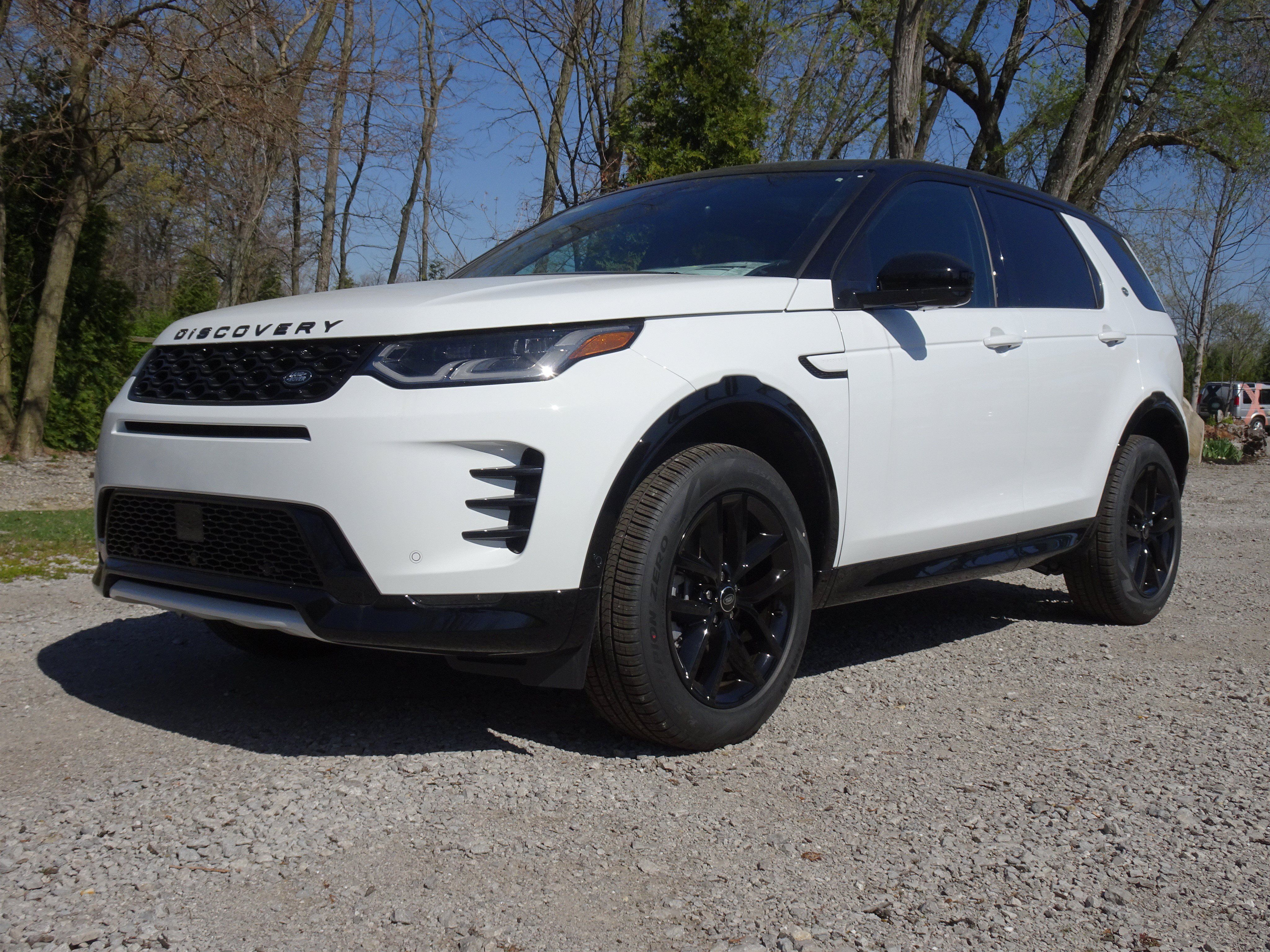 Certified 2025 Land Rover Discovery Sport Dynamic SE AWD/4WD image 2