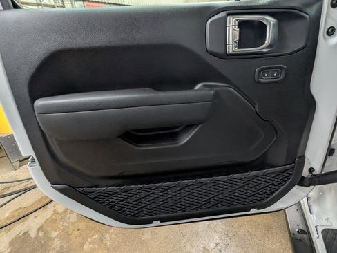 New 2026 Jeep Gladiator Sport image 11