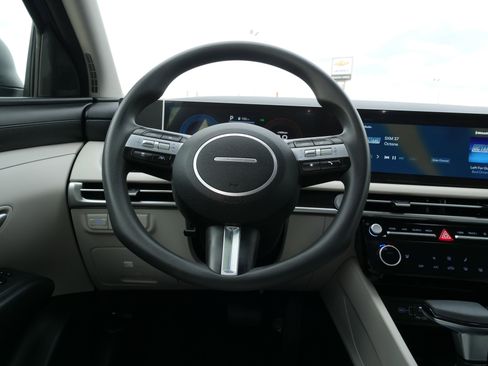 Used 2025 Hyundai Tucson SEL image 21