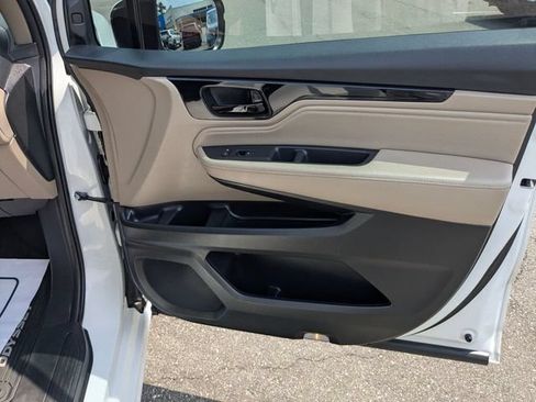Certified 2023 Honda Odyssey Touring image 40