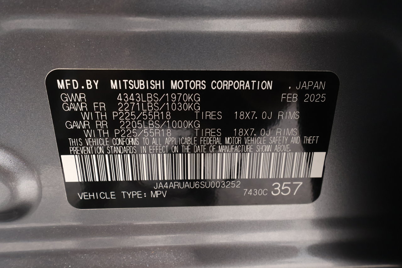 Used 2025 Mitsubishi Outlander Sport LE AWD/4WD image 30
