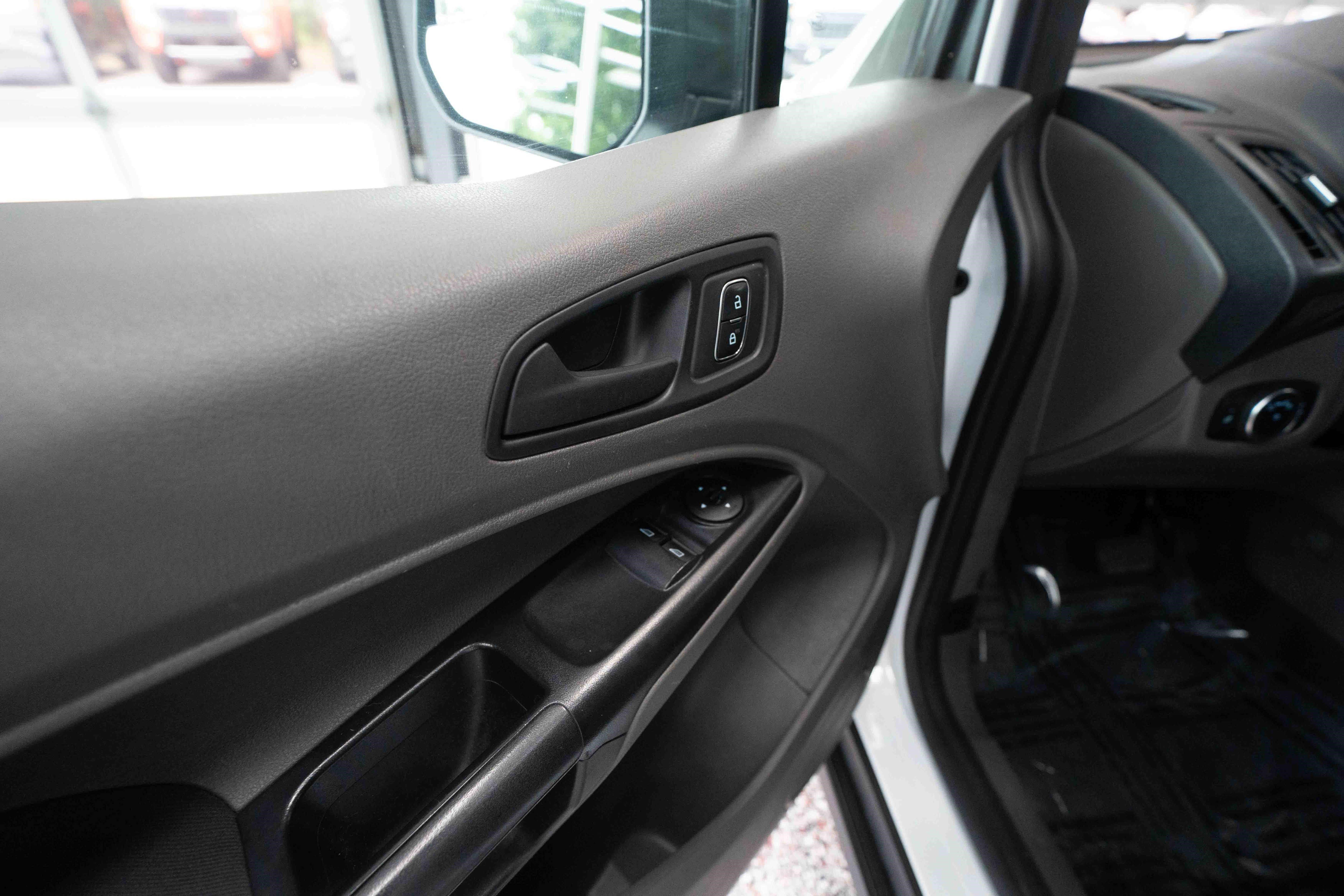 Used 2022 Ford Transit Connect XL FWD image 7