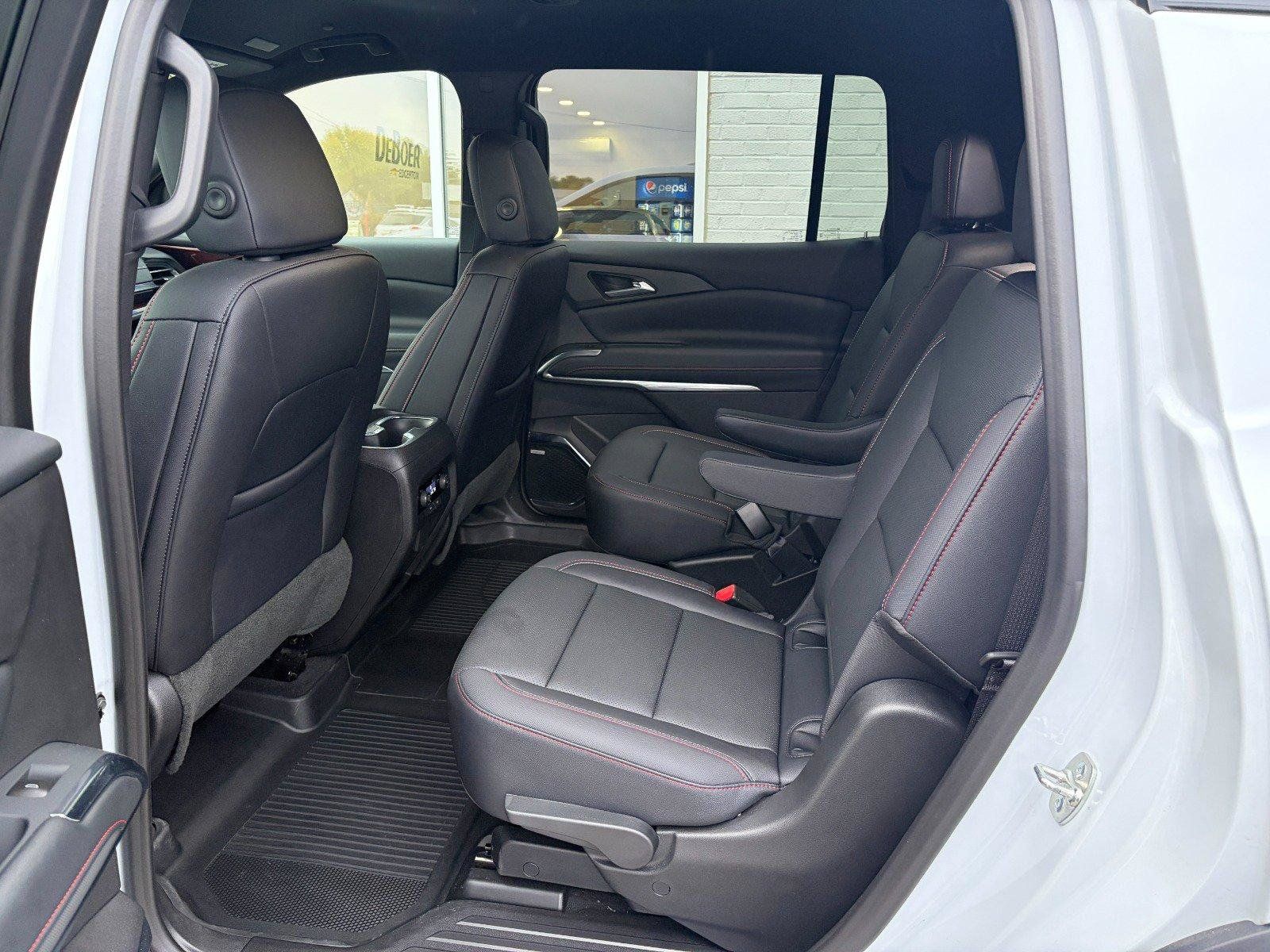 Used 2026 Chevrolet Traverse Z71 w/ Enhanced Driving Package AWD/4WD image 20