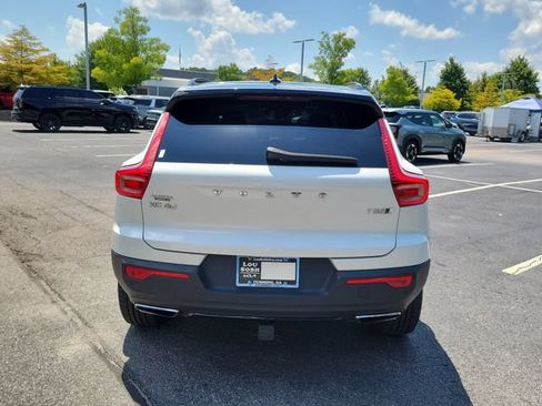 Used 2020 Volvo XC40 T5 R-Design AWD/4WD image 5