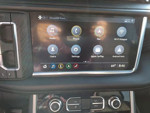 Used 2021 GMC Yukon Denali w/ LPO, Illumination Package AWD/4WD image 18