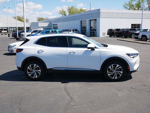 Used 2023 Buick Envision Essence AWD/4WD image 3