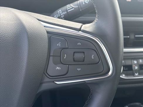 Certified 2024 Buick Envista Preferred w/ Convenience I Package FWD image 11
