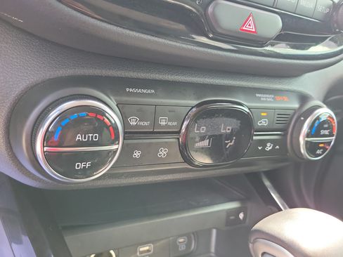 Certified 2025 Kia Soul GT-Line w/ GT-Line Technology Package FWD image 27