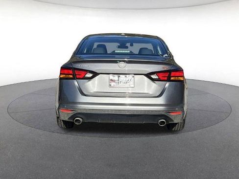 Certified 2025 Nissan Altima 2.5 SR w/ SR Premium Package image 21