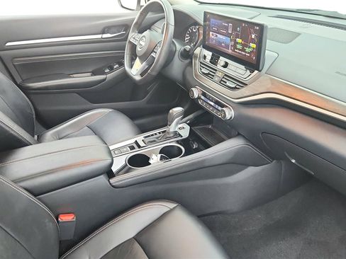 Used 2023 Nissan Altima 2.5 SL FWD image 19