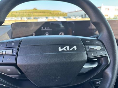 Used 2026 Kia K4 FWD image 24