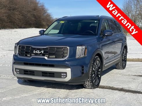 Used 2025 Kia Telluride AWD image 3
