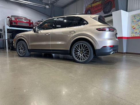 Used 2019 Porsche Cayenne AWD/4WD image 55