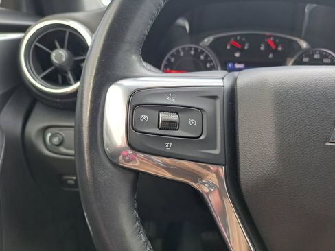 Used 2019 Chevrolet Blazer LT image 17