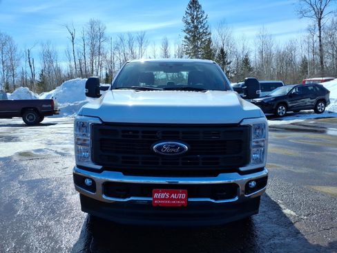 Used 2024 Ford F250 XL w/ XL Chrome Package image 9