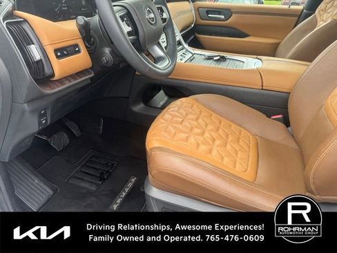Used 2025 Nissan Armada Platinum Reserve AWD/4WD image 9