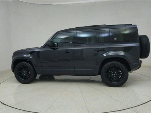 Used 2024 Land Rover Defender 110 S image 68