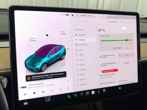 Used 2024 Tesla Model Y Long Range AWD/4WD image 38