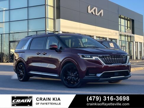 Used 2023 Kia Carnival SX Prestige image 1