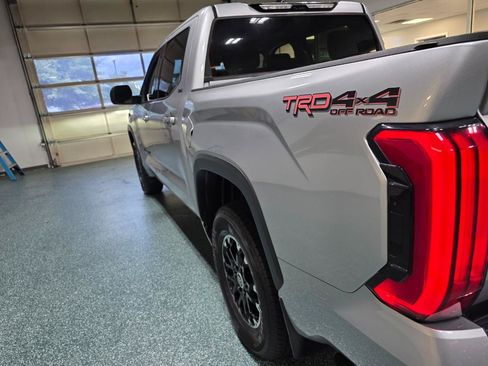 Used 2022 Toyota Tundra SR5 w/ TRD Off-Road Package AWD/4WD image 10